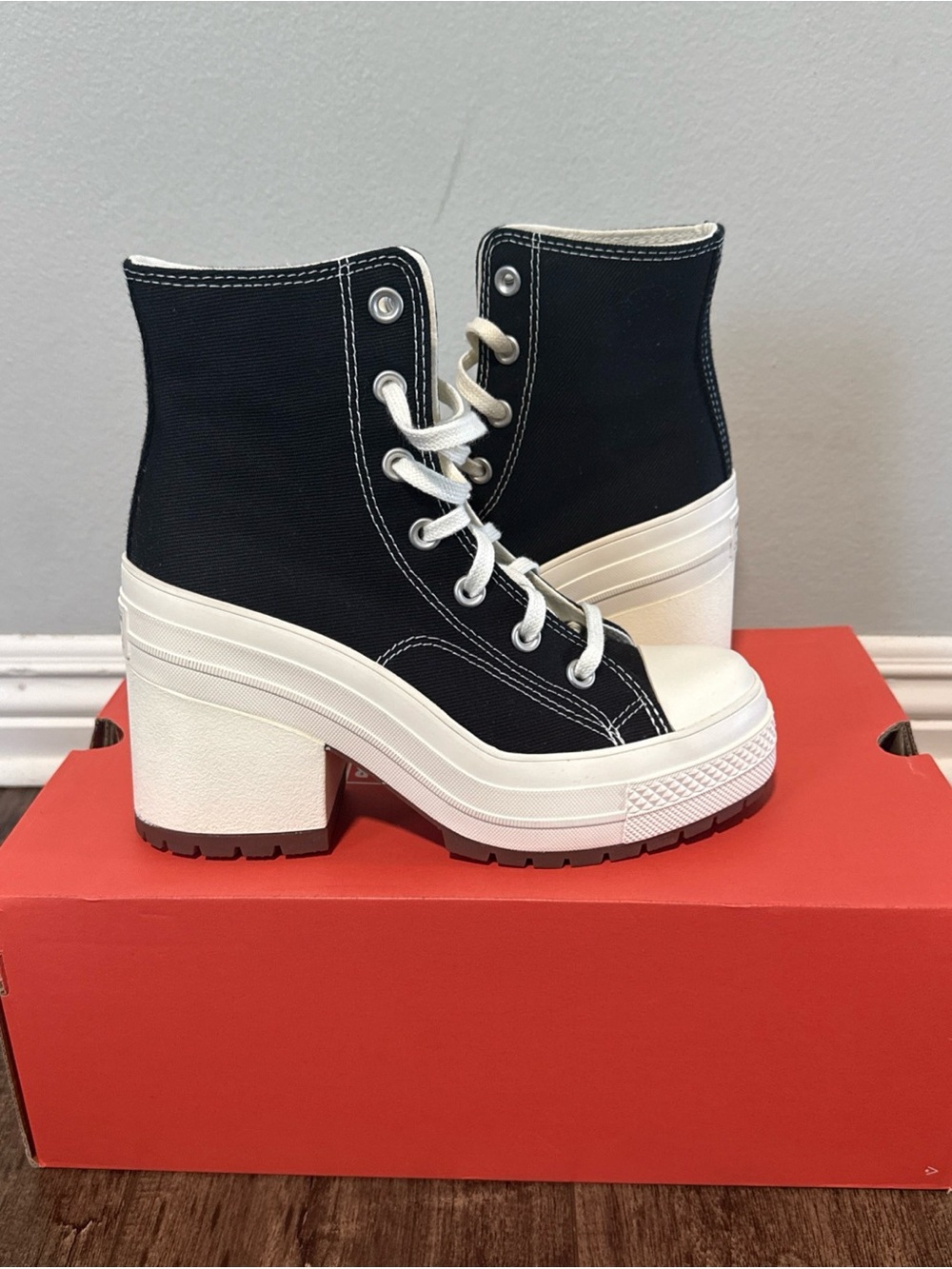 Converse Chuck 70 De Luxe Heel Platform Size 6.5 - Picture 4 of 9